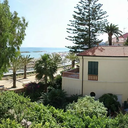 Apartment Lungomare Arma di Taggia
